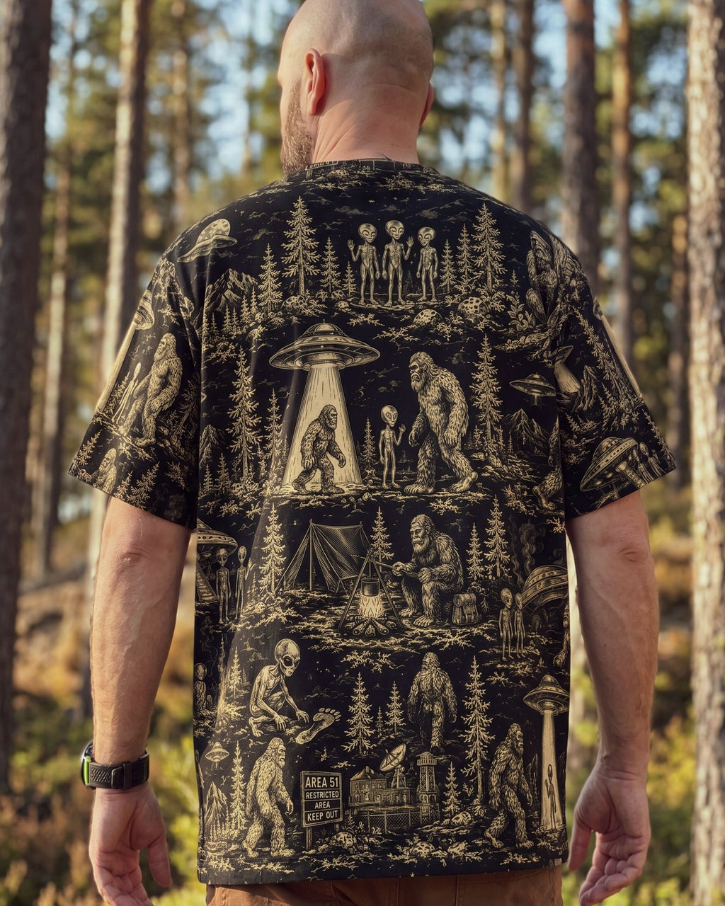 BIGFOOT ALIEN UFO  ALL OVER PRINT  - TLTW1106264