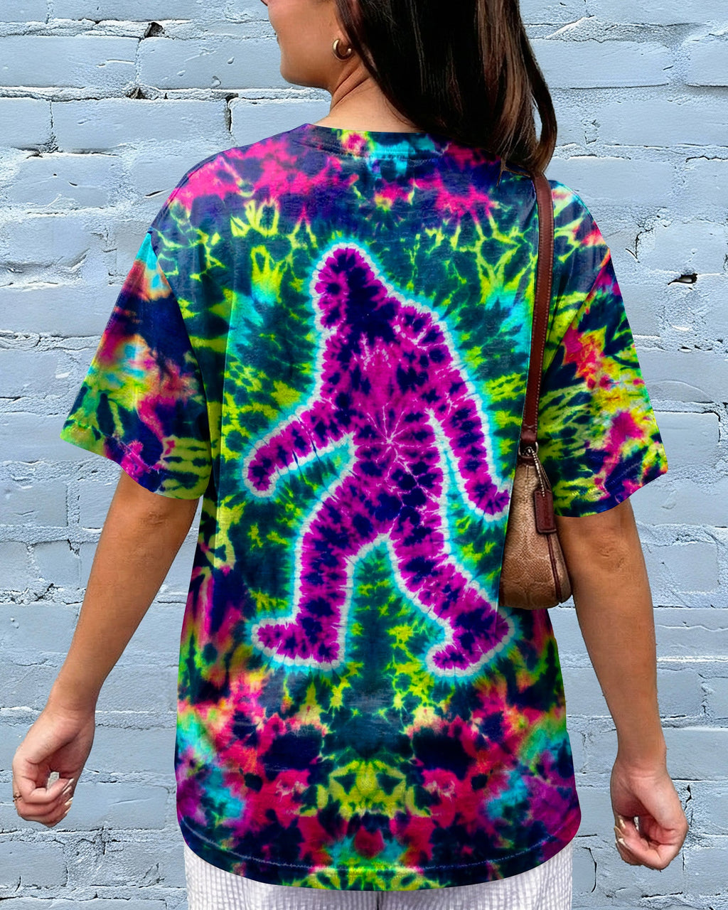 COLORFUL PSYCHEDELIC NEON BIGFOOT ADVENTURE – RITD10906261