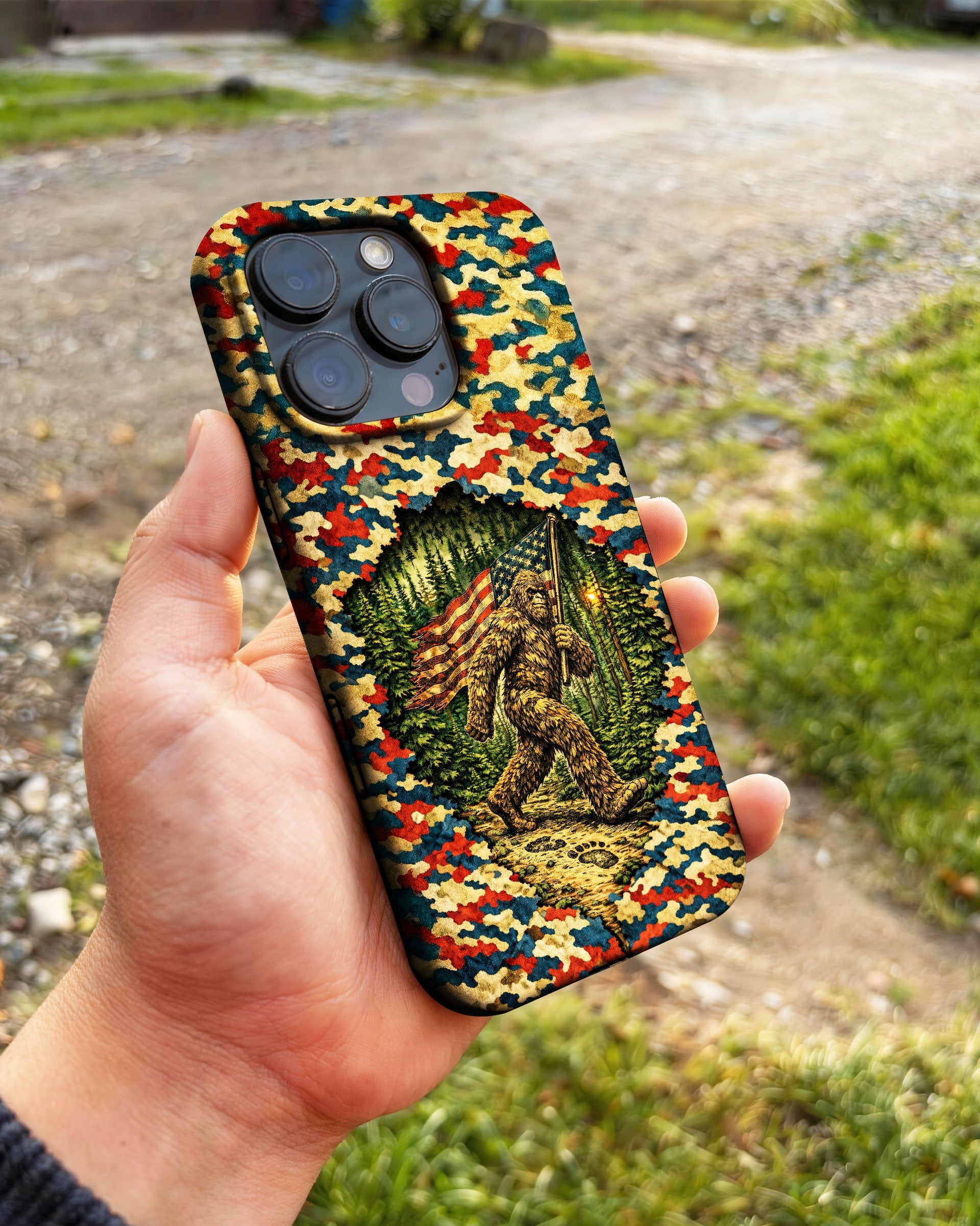 BIGFOOT WITH FLAG CAMOUFLAGE PHONE CASE  - TLNT1305261