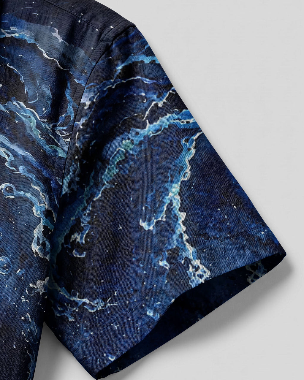 SEA TURTLE IN WAVES UNDERSEA CAMP SHIRT    - TLHG1706264