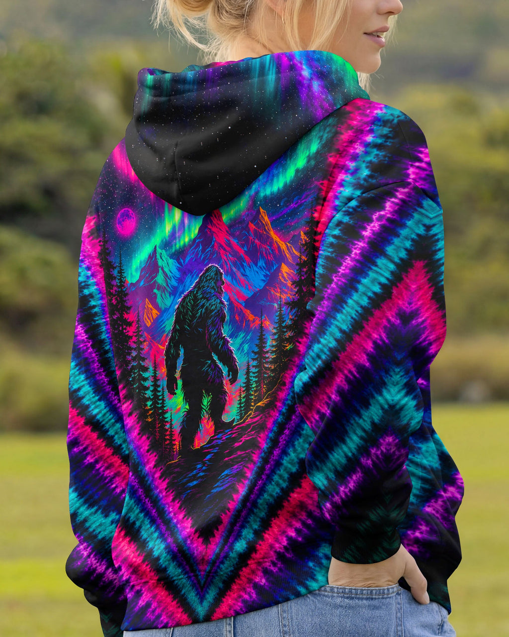 BIGFOOT IN THE FOREST AURORA V PATTERN  ALL OVER PRINT  - TLTW1307261