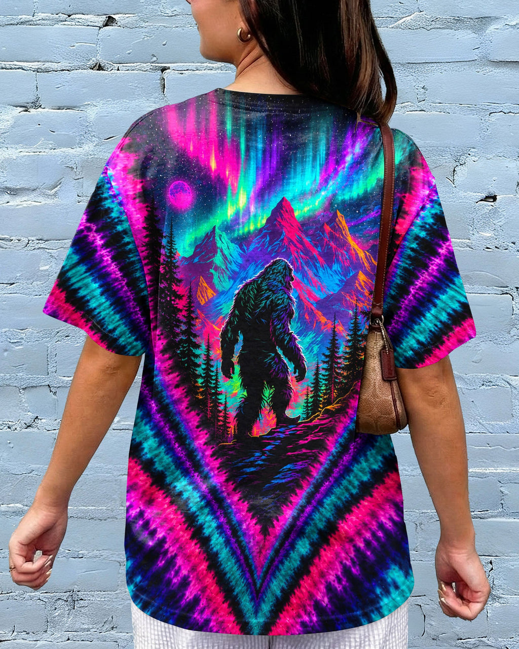 BIGFOOT IN THE FOREST AURORA V PATTERN  ALL OVER PRINT  - TLTW1307261