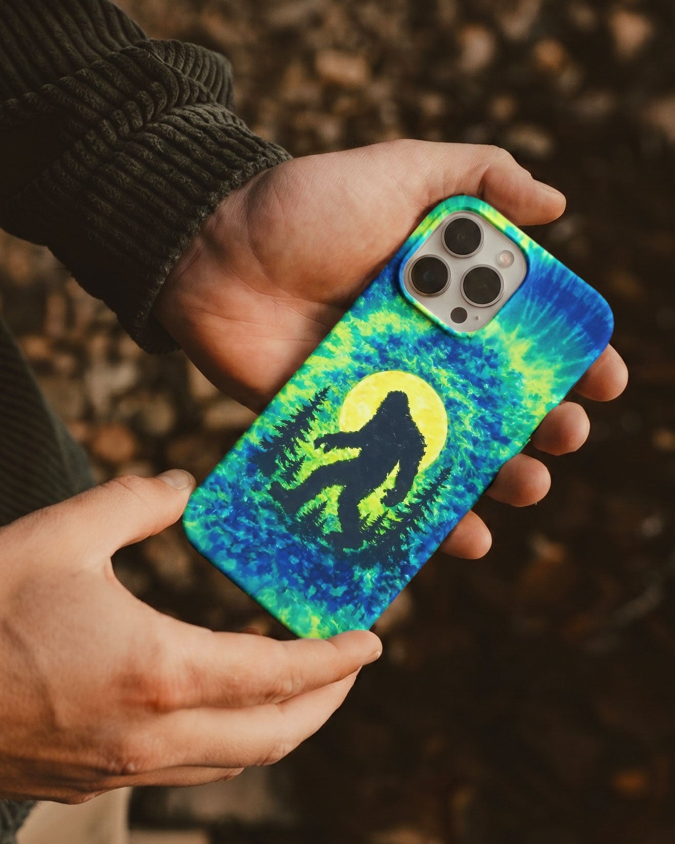 BIGFOOT IN THE FOREST GREEN BLUE SWIRL  PHONE CASE  - TLNO0505262