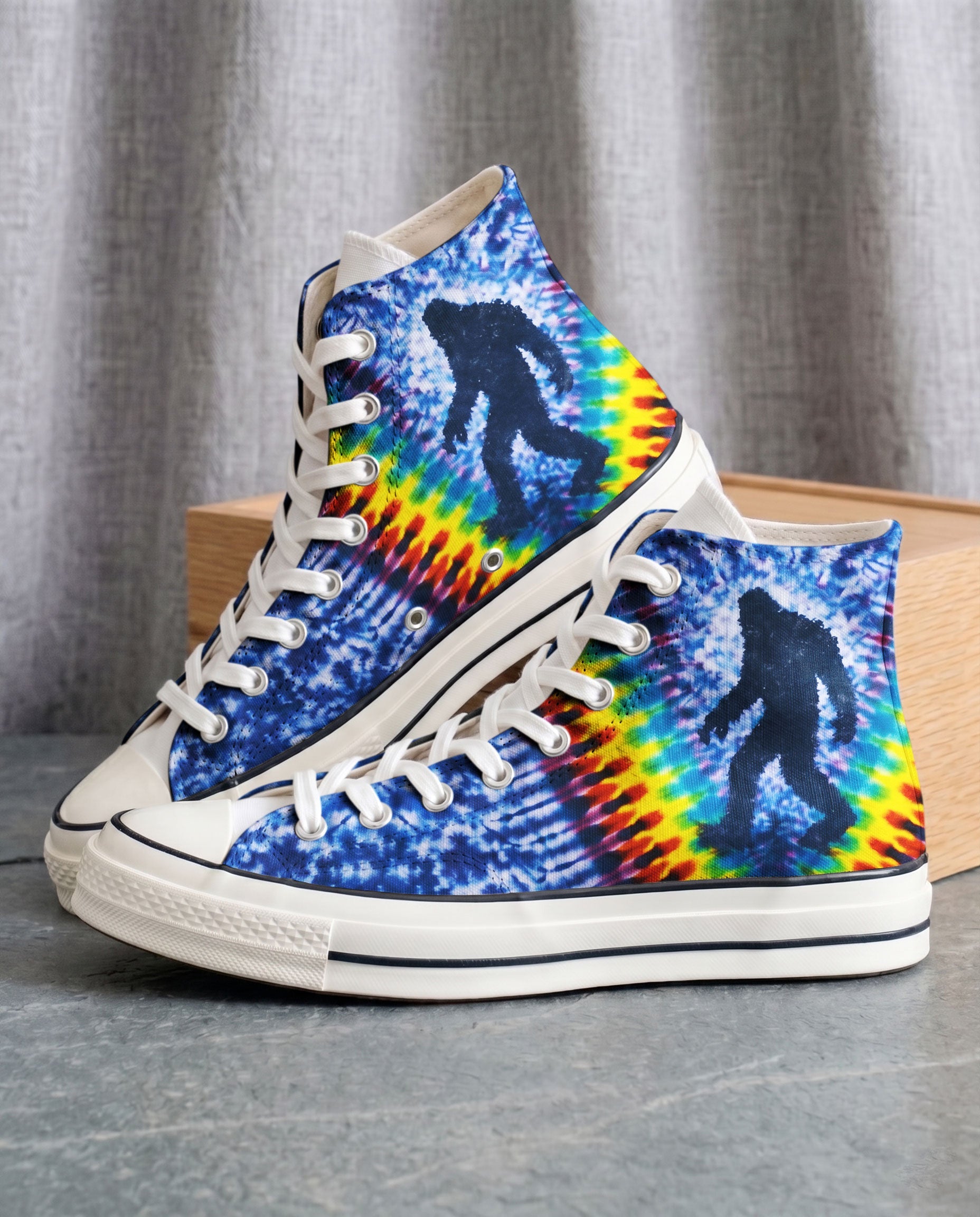 BIGFOOT V COLORFUL PATTERN HIGH TOP CANVAS SHOES   - TLNO1505262