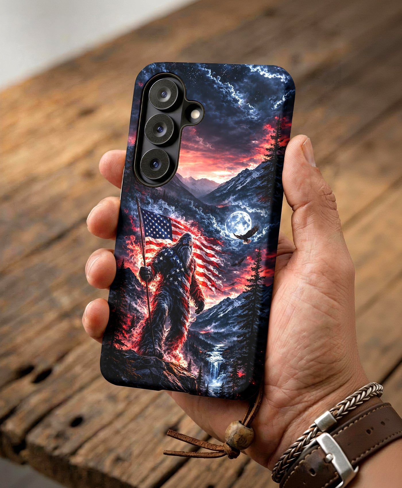BIGFOOT WITH FLAG  PHONE CASE - TLHG0405266