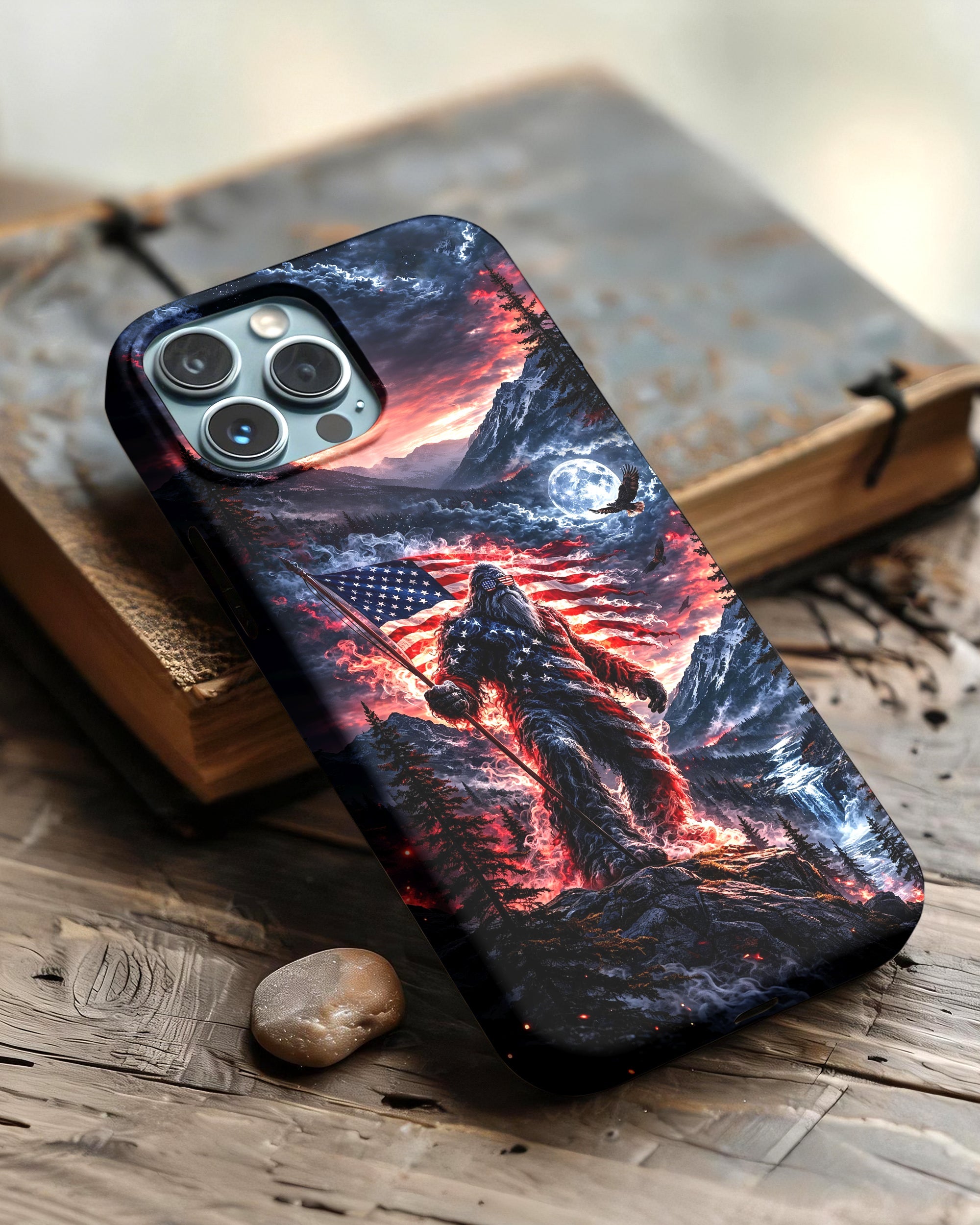 BIGFOOT WITH FLAG  PHONE CASE - TLHG0405266