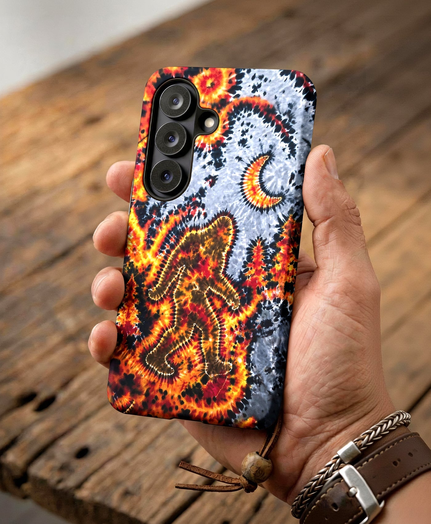 BIGFOOT IN FOREST CRESCENT MOON PHONE CASE  - TLHG2805264
